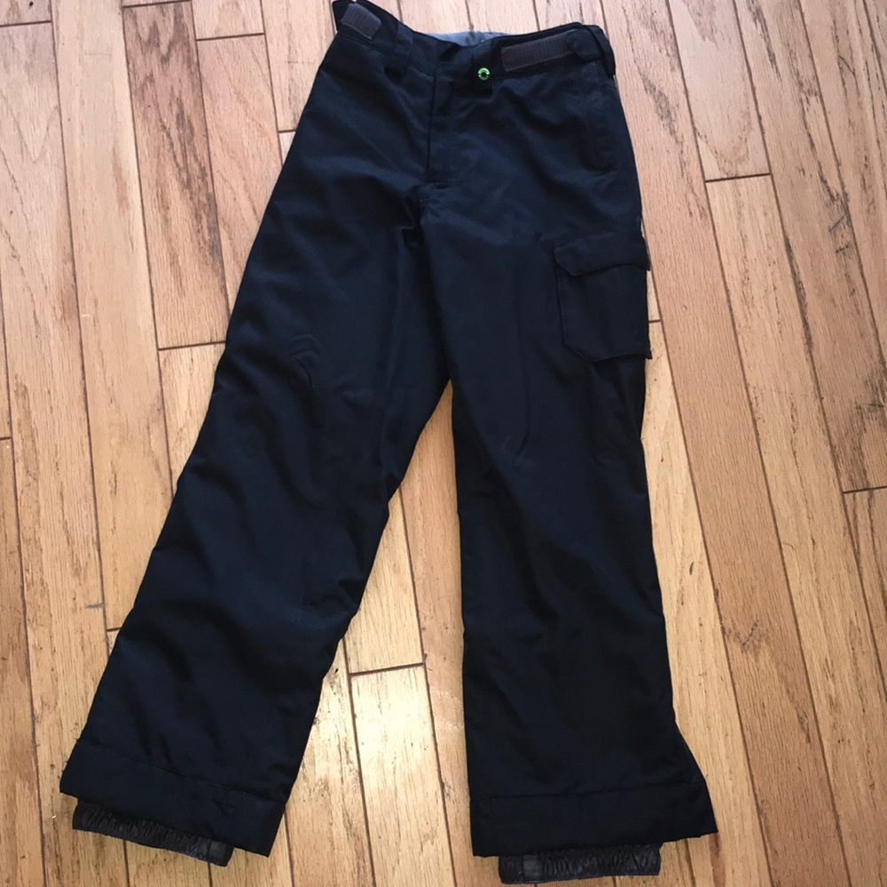 Under Armour black ski/snow boarding pant